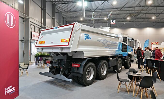 Tatra Force e-Drive BEV 8x8