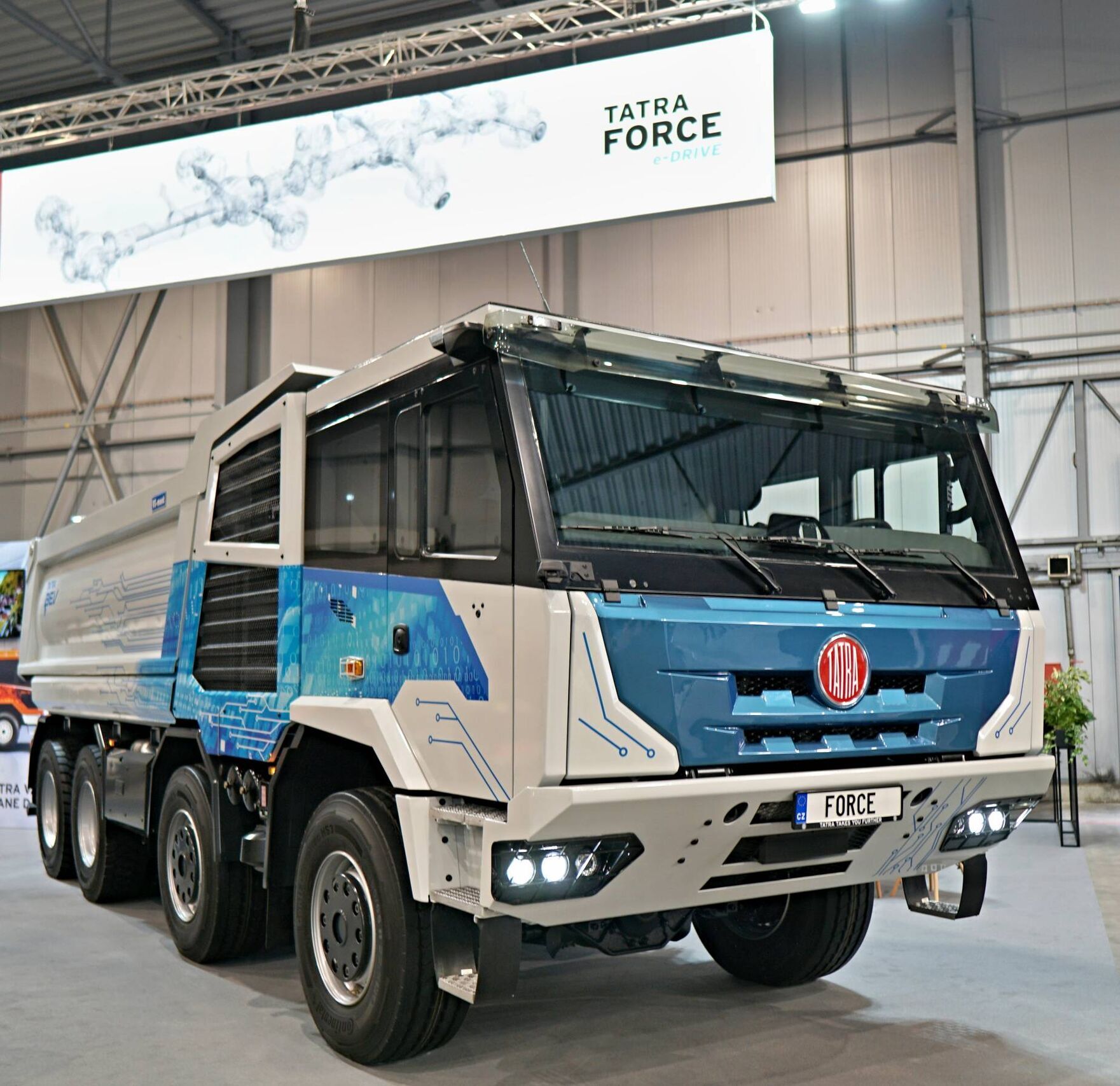 Tatra Force e-Drive BEV 8x8
