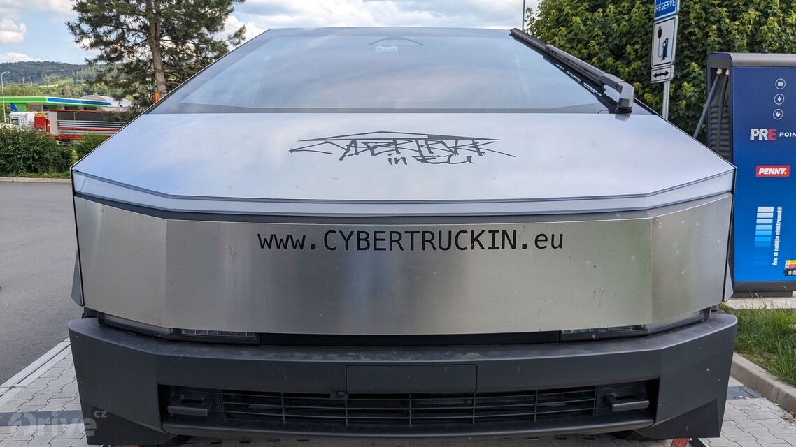 Tesla Cybertruck