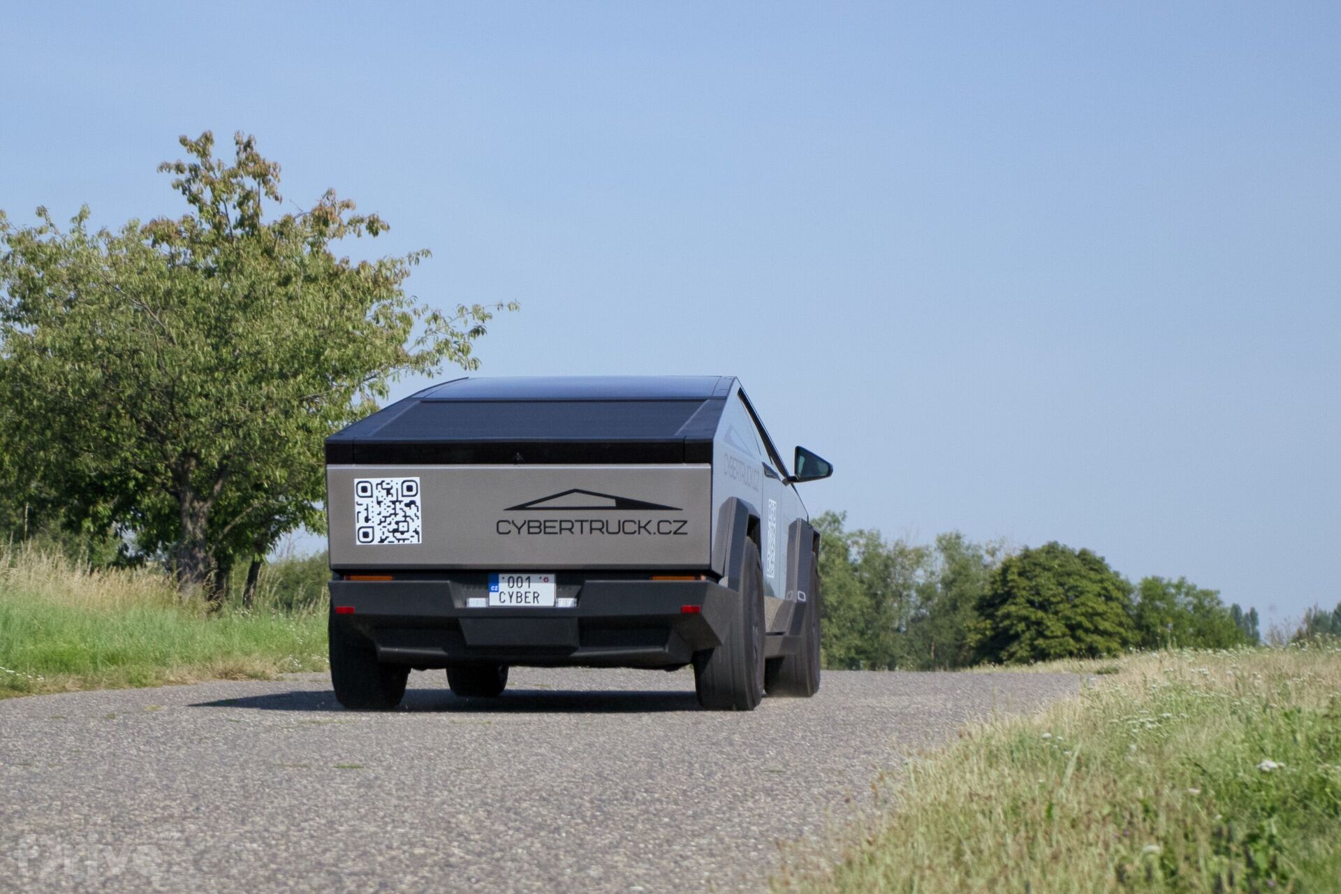 Tesla Cybertruck