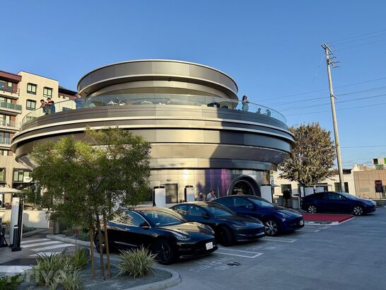 Tesla Diner