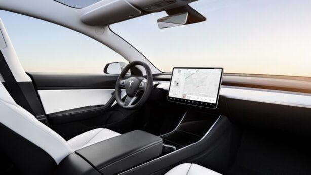 Tesla M3 interier