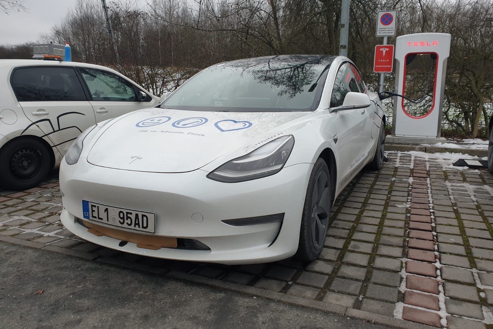 Tesla Model 3 - světový rekord na 24 hodin