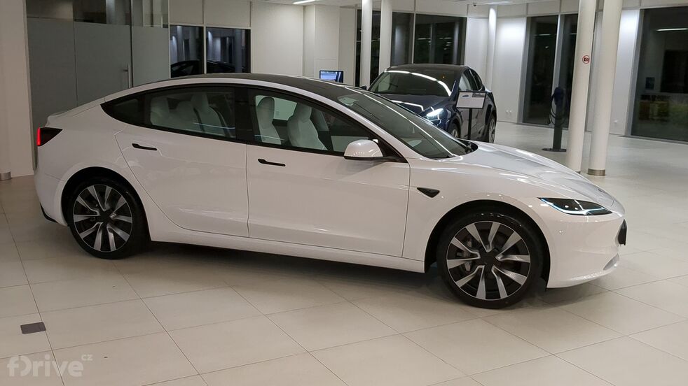 Tesla Model 3 (facelift 2023)