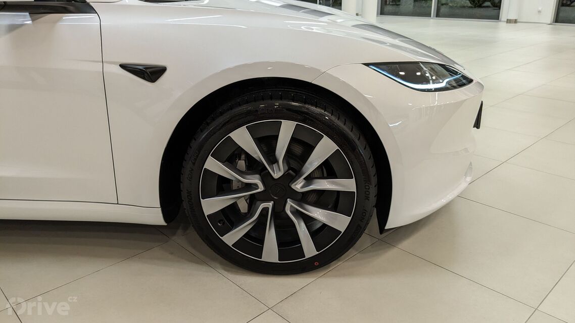 Tesla Model 3 (facelift 2023)