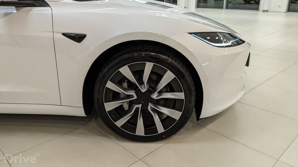 Tesla Model 3 (facelift 2023)