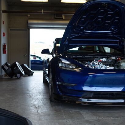 Tesla Model 3 Performance