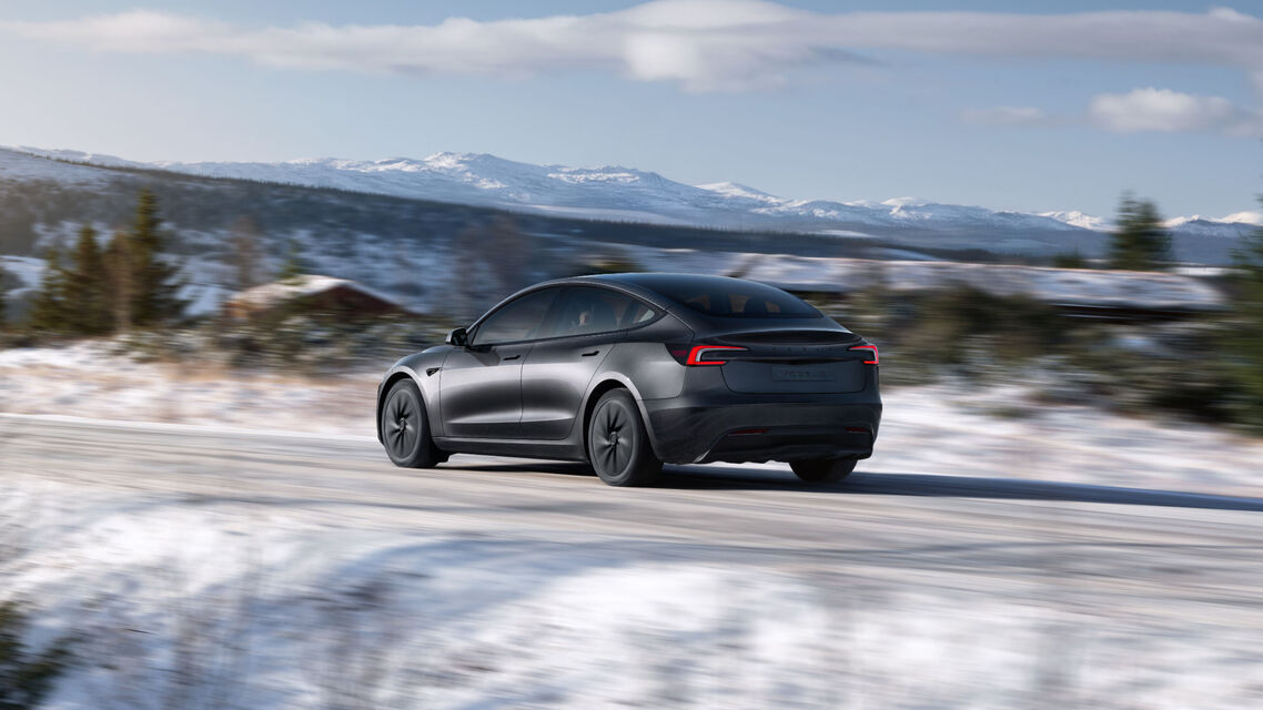 Tesla Model 3 Standar