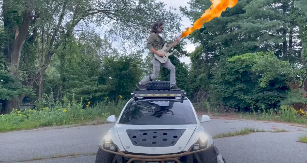 Tesla Model 3_off road