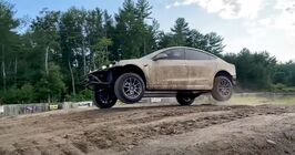Tesla Model 3_off road