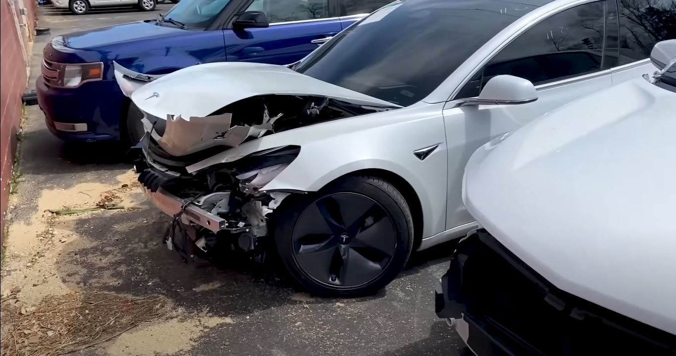 Tesla Model 3_off road