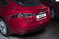 Tesla Model S (2012)