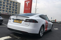 Tesla Model S (2012)