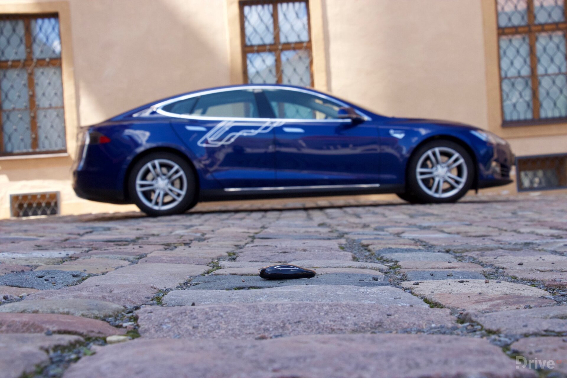 Tesla Model S (2012)