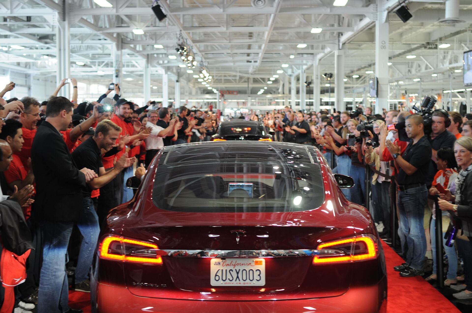 Tesla Model S (2012)