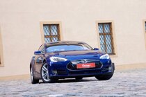 Tesla Model S (2012)