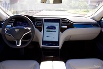 Tesla Model S (2012)