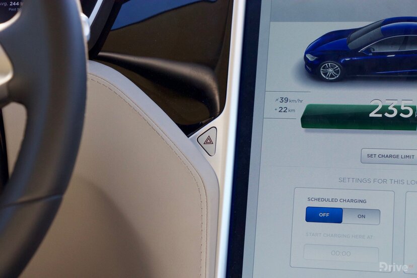 Tesla Model S (2012)