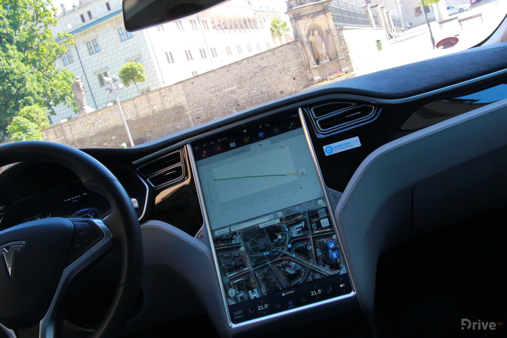 Tesla Model S (2012)