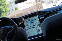 Tesla Model S (2012)