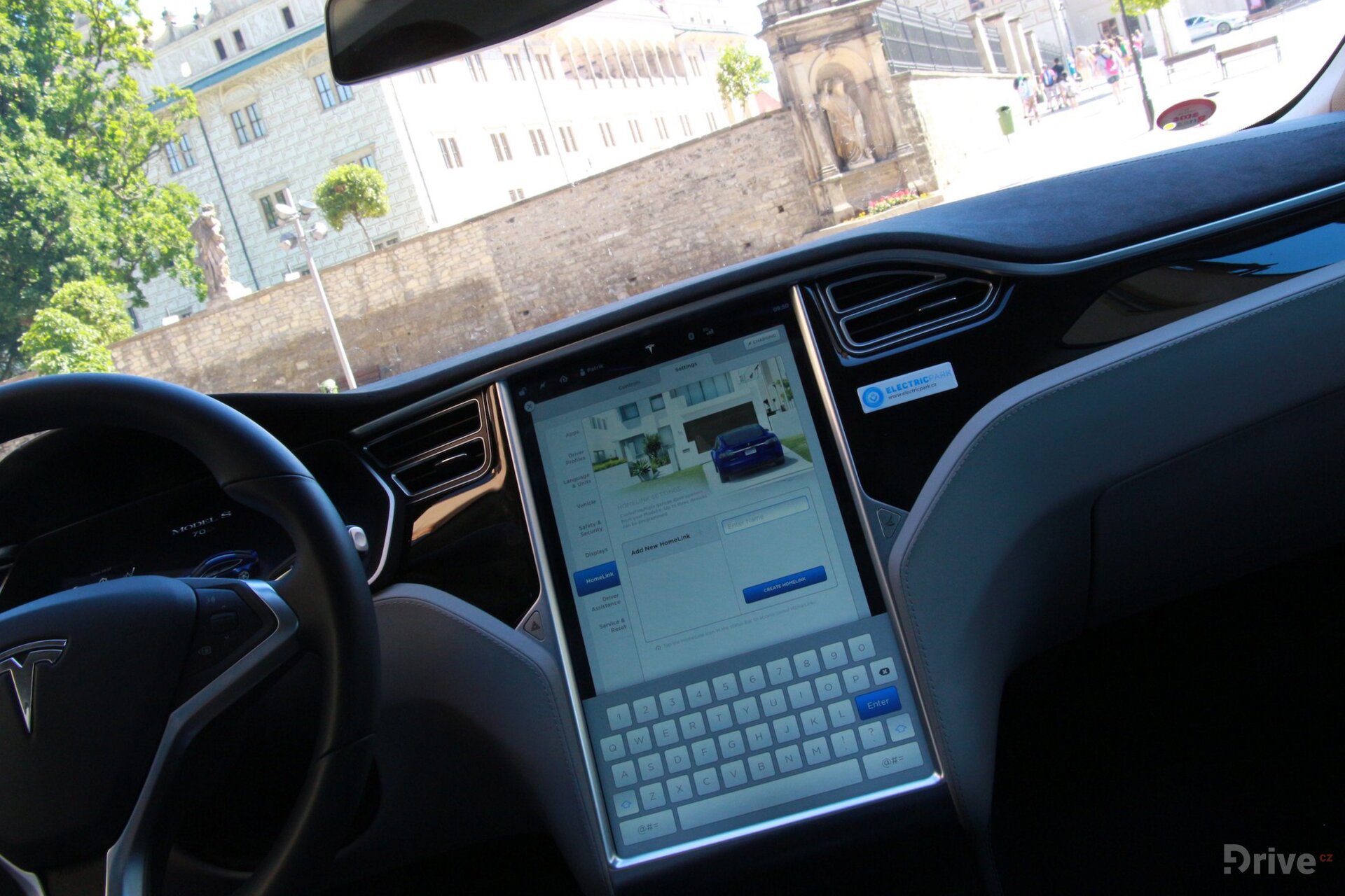 Tesla Model S (2012)
