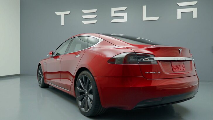 Tesla Model S (2012)