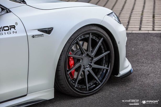 Tesla Model S (2012) Prior Design