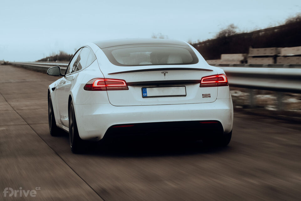 Tesla Model S (2021)