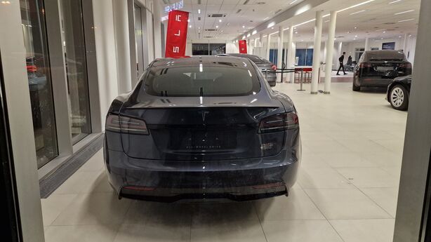 Tesla Model S Plaid