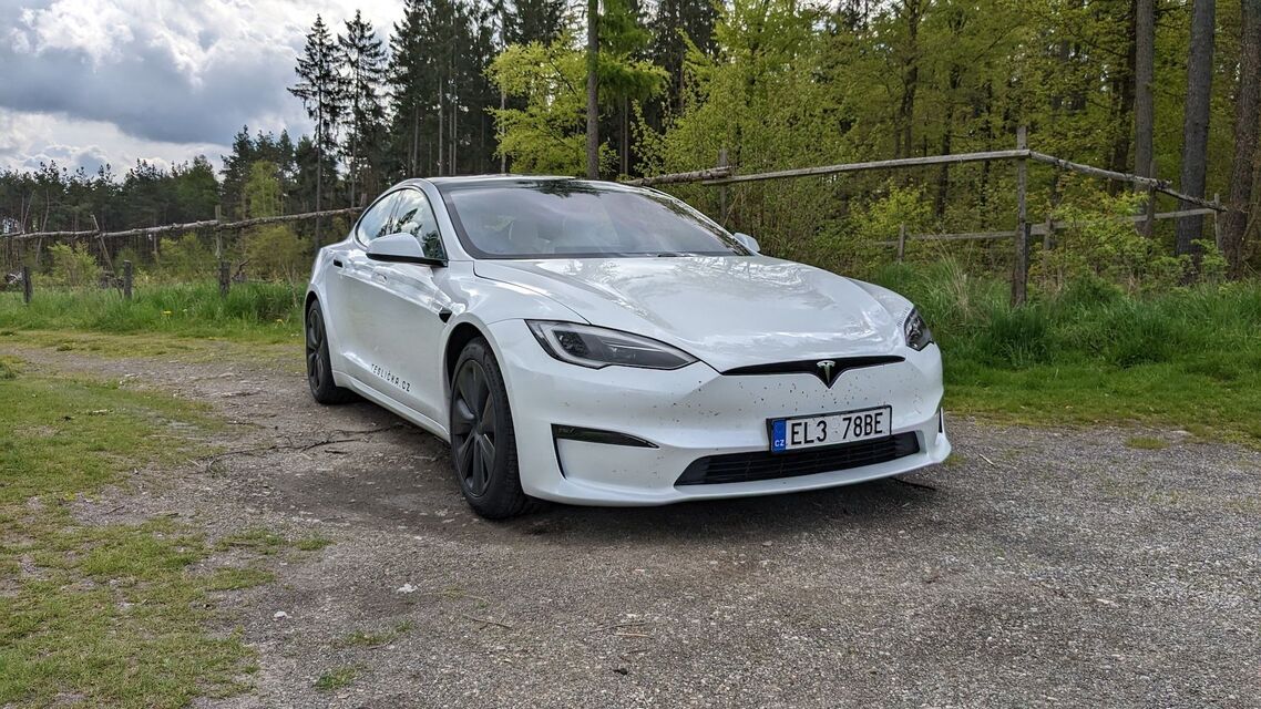Tesla Model S Plaid