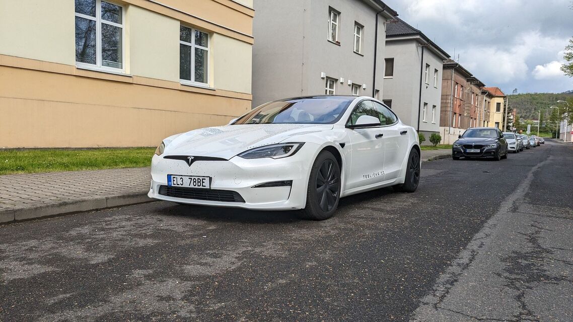 Tesla Model S Plaid