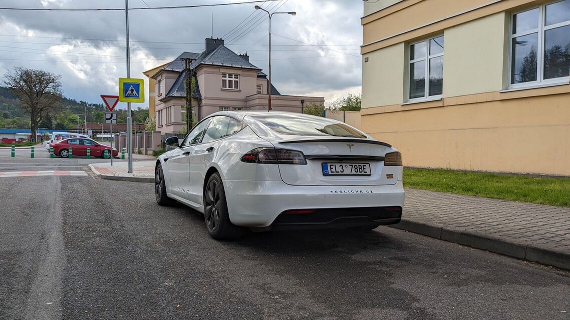 Tesla Model S Plaid