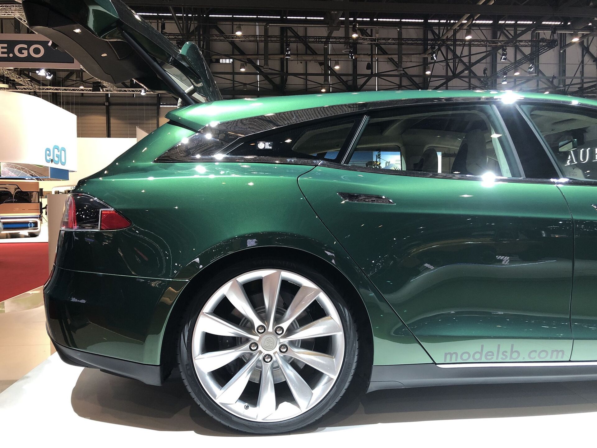 Tesla Model S Shooting Brake