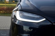 Tesla Model X (2016)