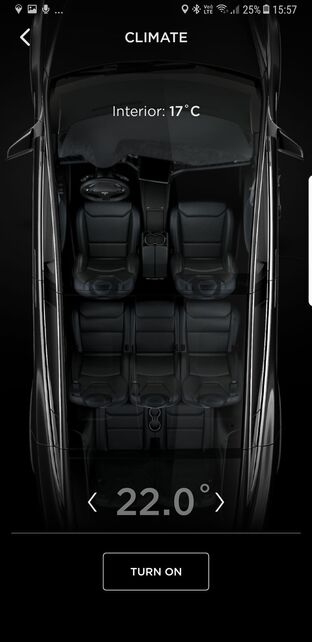 Tesla Model X (2016)