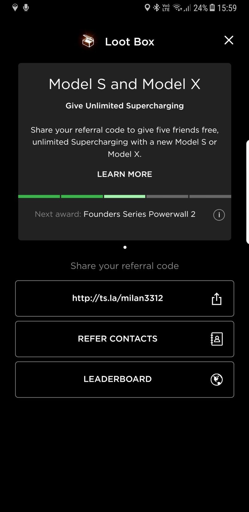 Tesla Model X (2016)