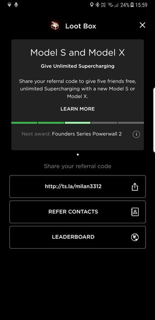 Tesla Model X (2016)