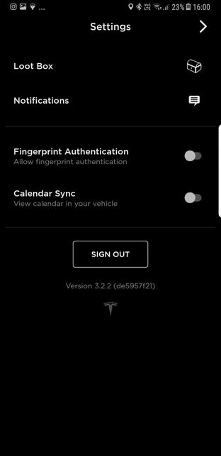 Tesla Model X (2016)
