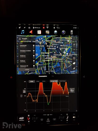 Tesla Model X (2016)