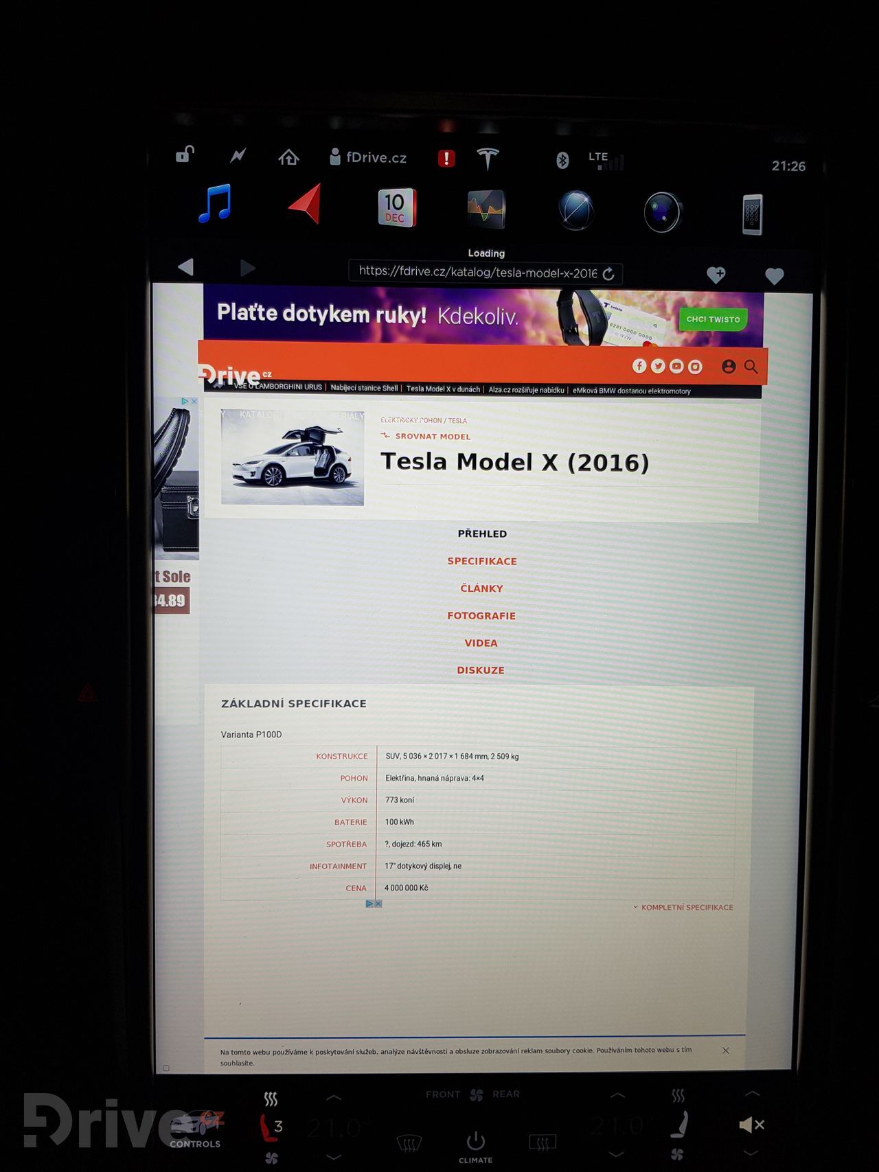 Tesla Model X (2016)