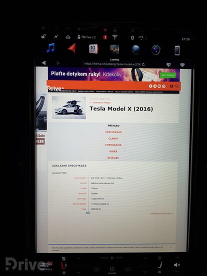 Tesla Model X (2016)