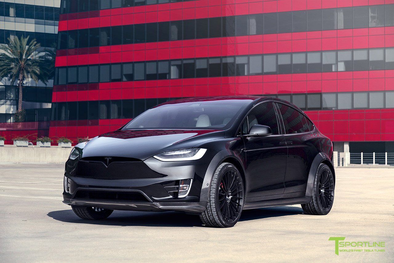 Tesla Model X (2016)