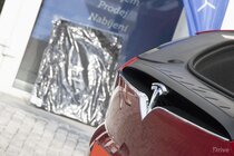 Tesla Model X (2016)