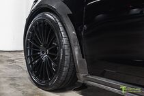 Tesla Model X (2016)