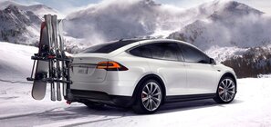 Tesla Model X (2016)