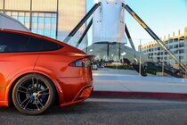 Tesla Model X (2016)