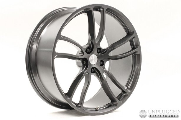 Tesla Model X (2016)