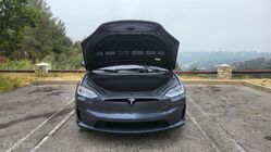 Tesla Model X (2021)