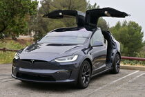 Tesla Model X (2021)