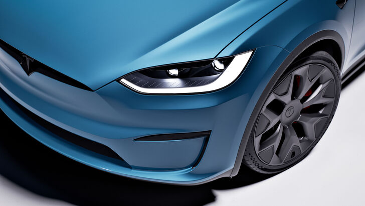 Tesla Model X (2025)